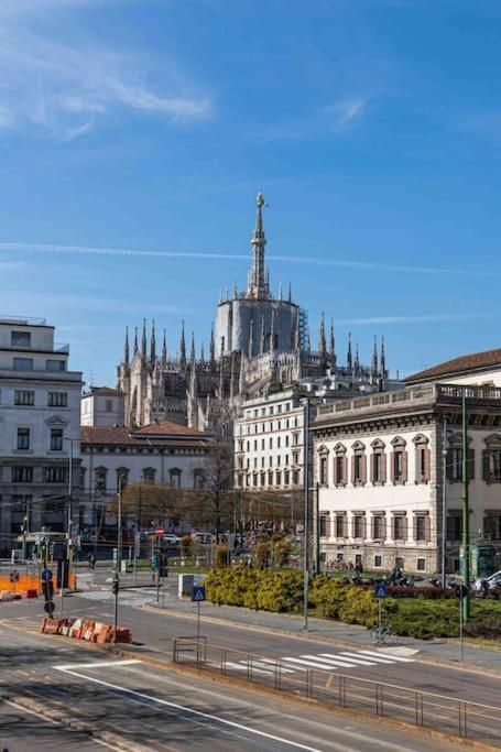 Апартаменты Dali Duomo Golden House Милан Экстерьер фото