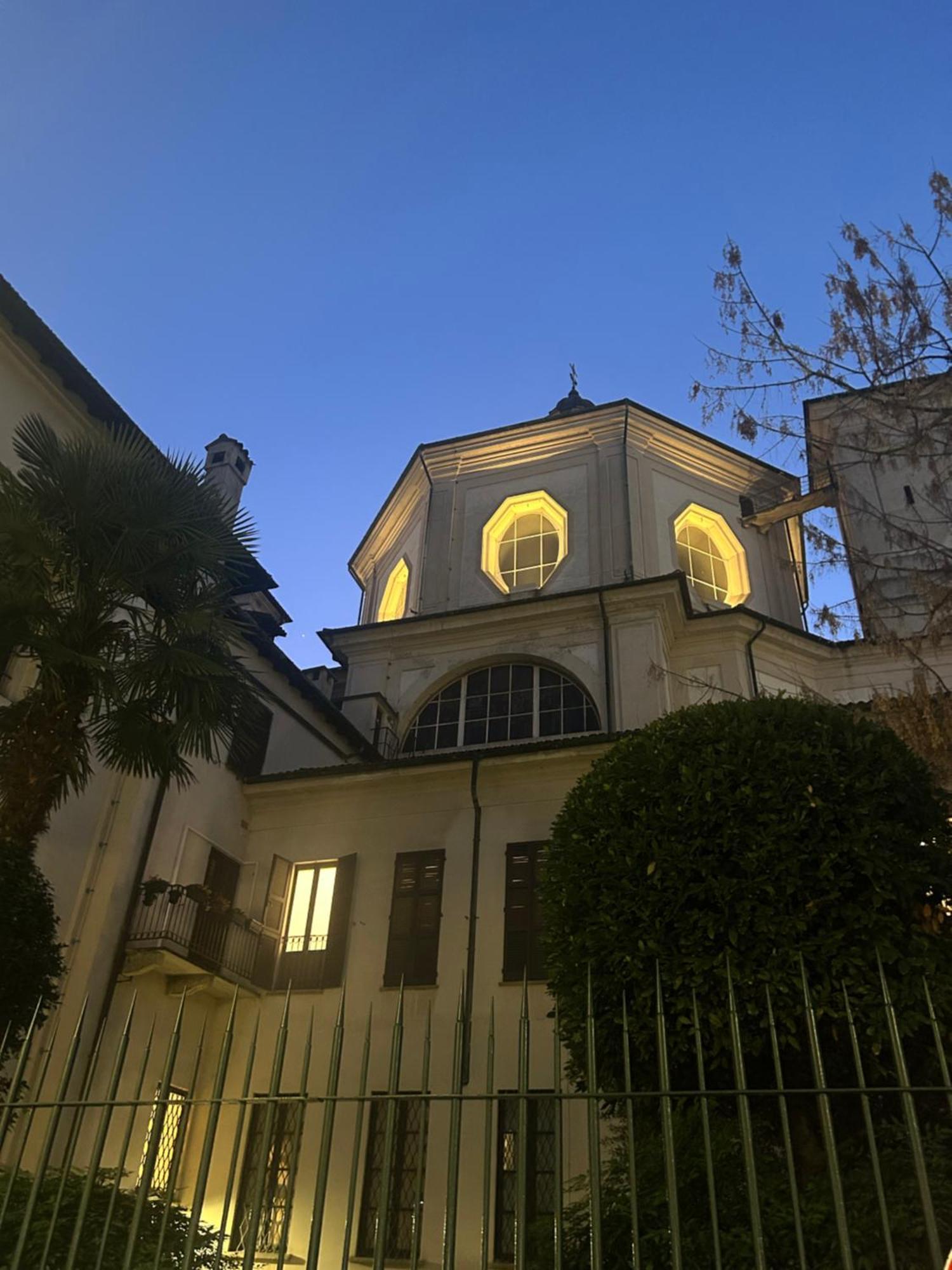 Апартаменты Dali Duomo Golden House Милан Экстерьер фото
